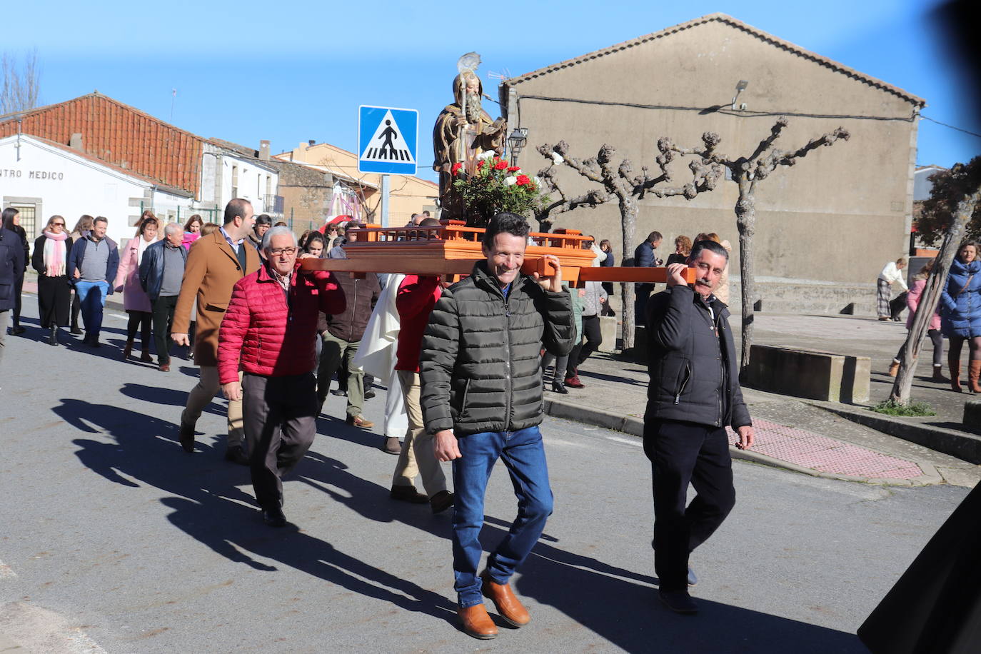 Peromingo no falta a su cita con la fiesta de San Antón