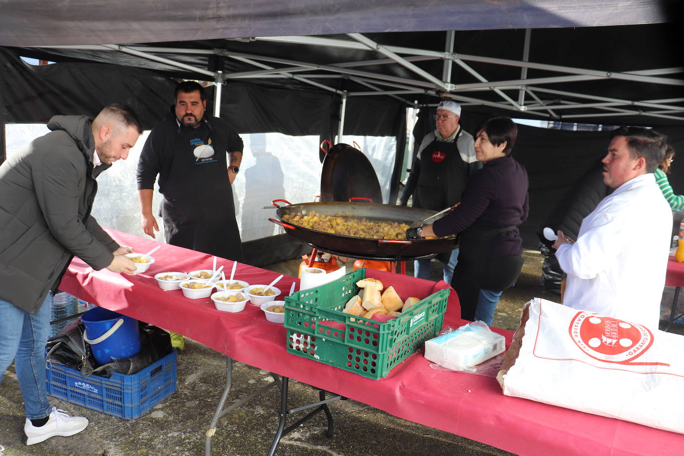 Peromingo no falta a su cita con la fiesta de San Antón