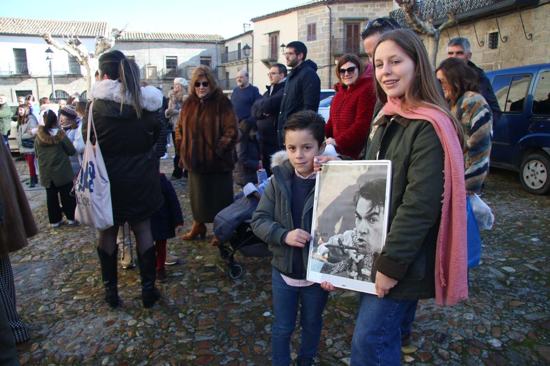 Ledesma, rendida a la tradición de San Antón y la subasta de lotes «Más vale, más darán»