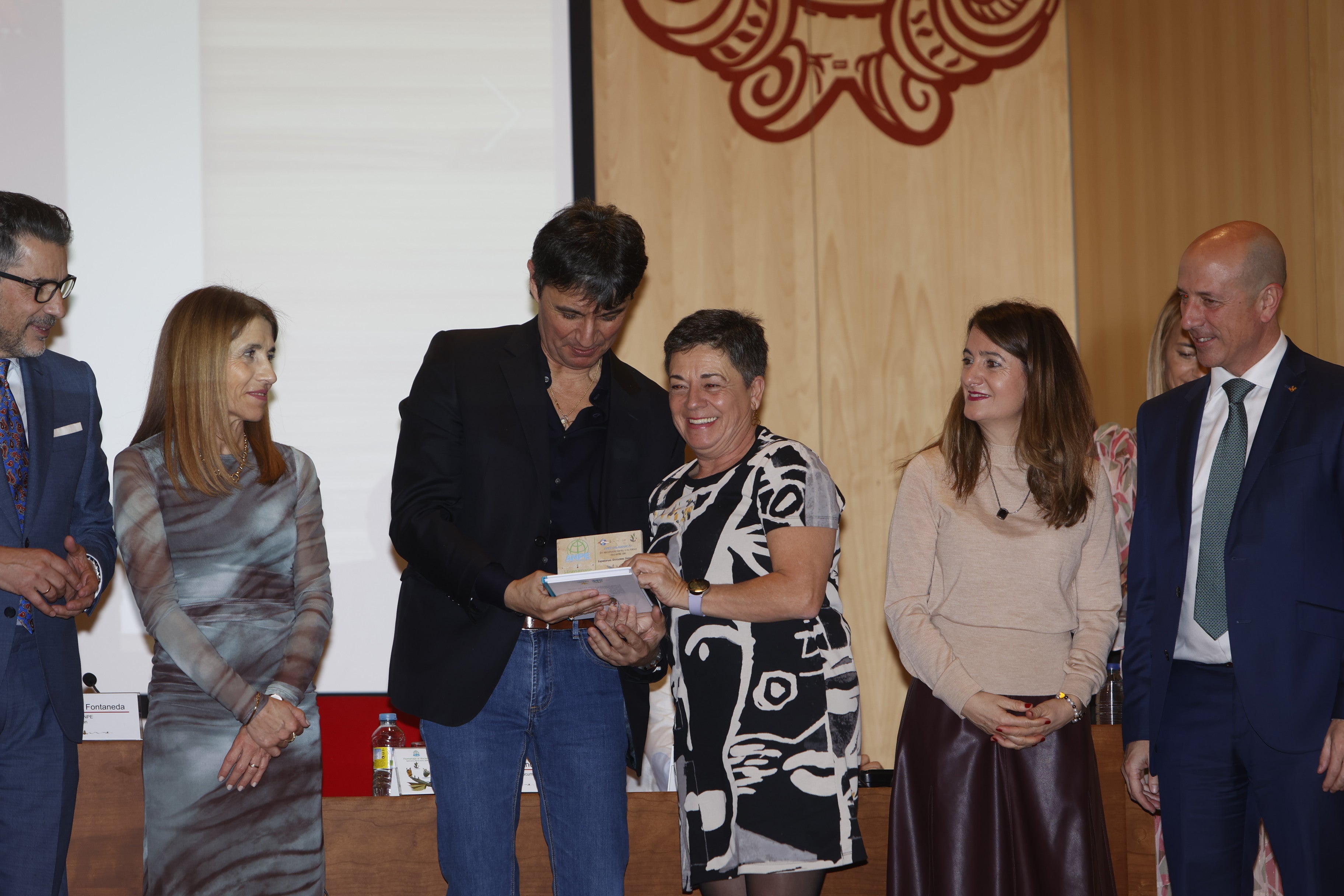 Homenaje sentido de ANPE a 25 docentes con la esperanza puesta en el futuro