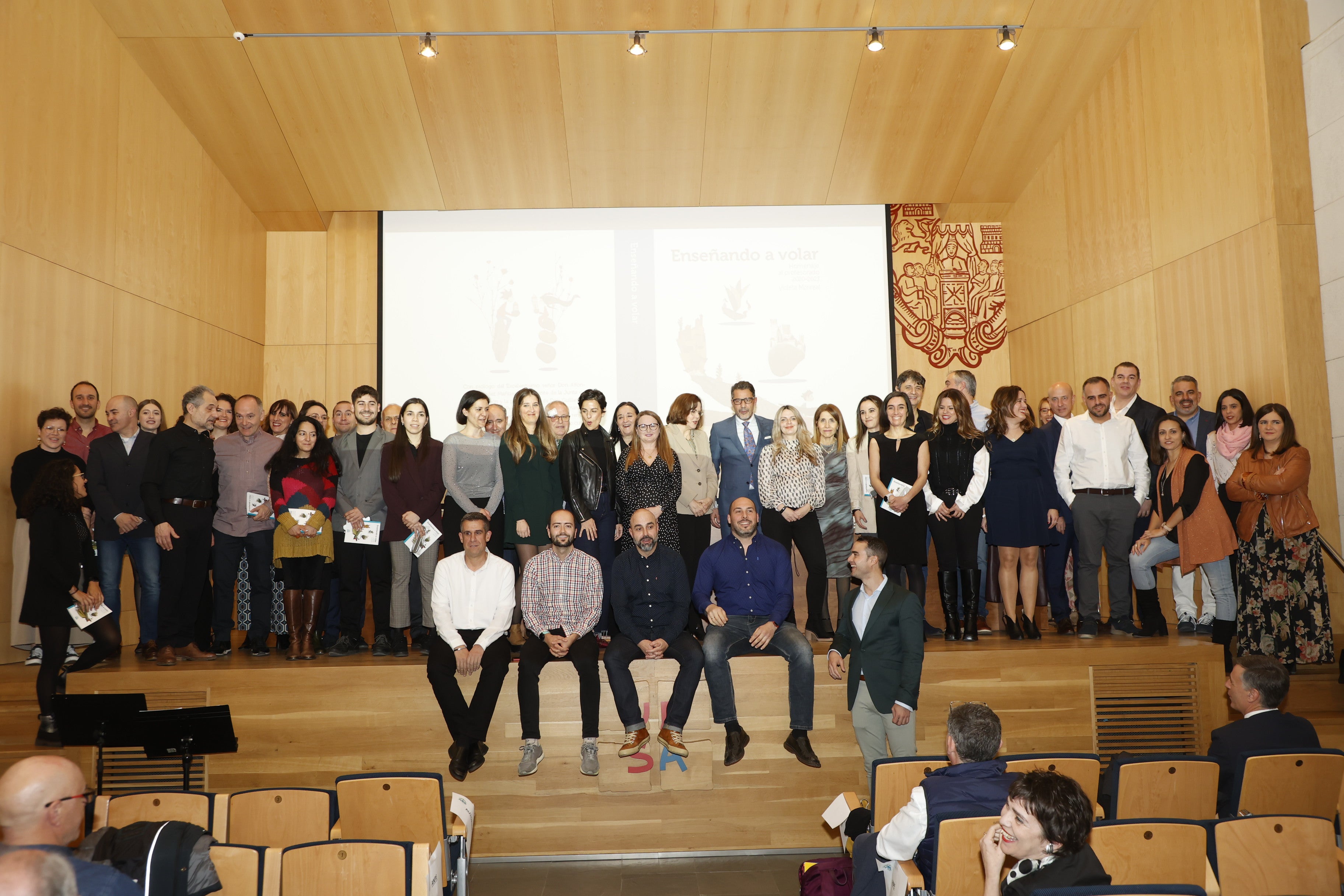 Homenaje sentido de ANPE a 25 docentes con la esperanza puesta en el futuro