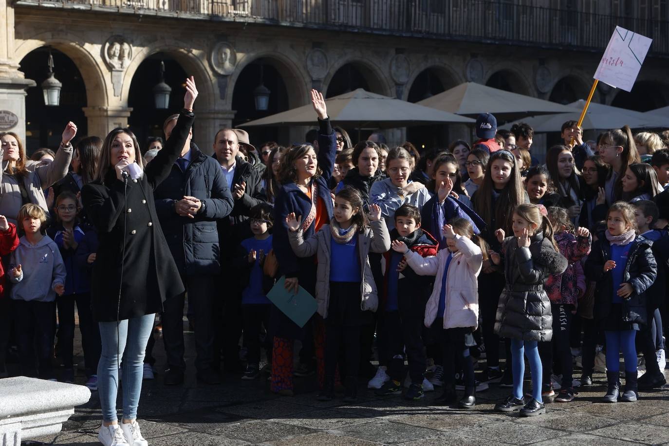 Una Plaza Mayor que aclama a la paz
