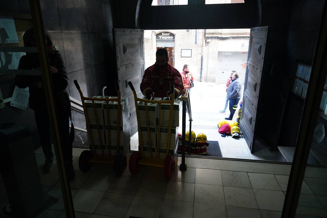 Los bomberos protestan en la Diputación de Salamanca