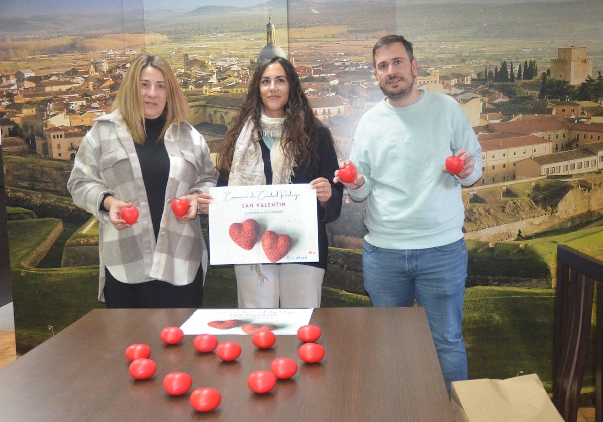 Ana María Castaño, Paola Martín y David Bernal.