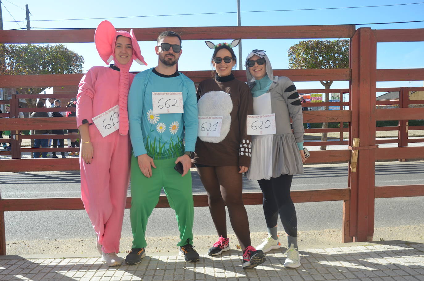 Más de 800 corredores calientan para las fiestas en el XII Cross del Carnaval