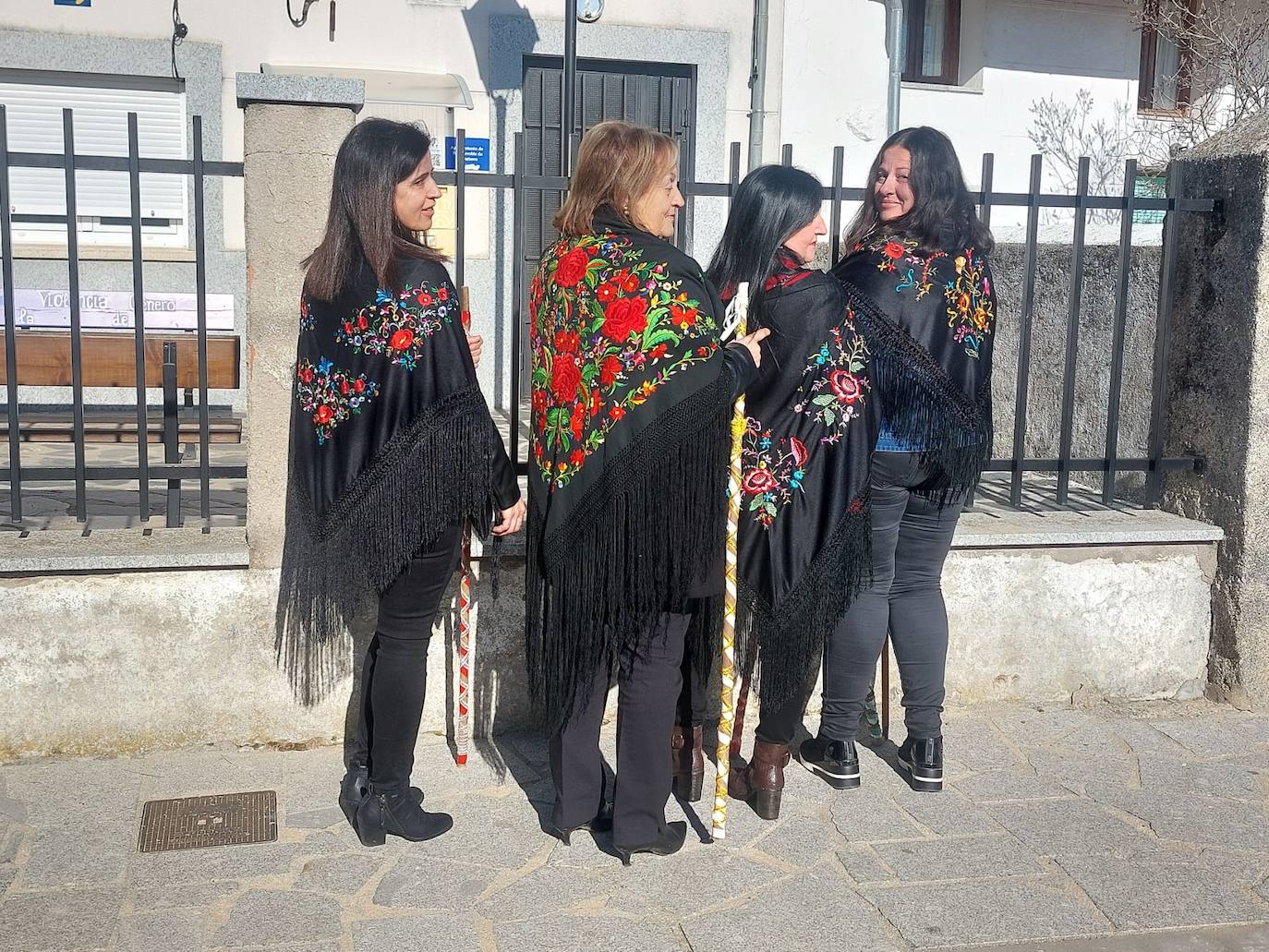 Las mujeres de Fuenterroble no faltan a su cita con Santa Águeda
