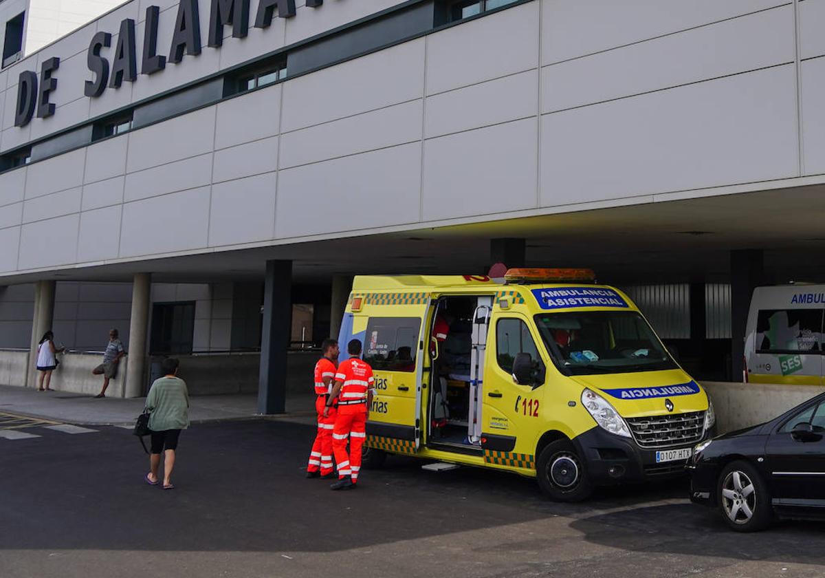 Trasladado al Hospital tras volcar con su camión en Sancti-Spíritus