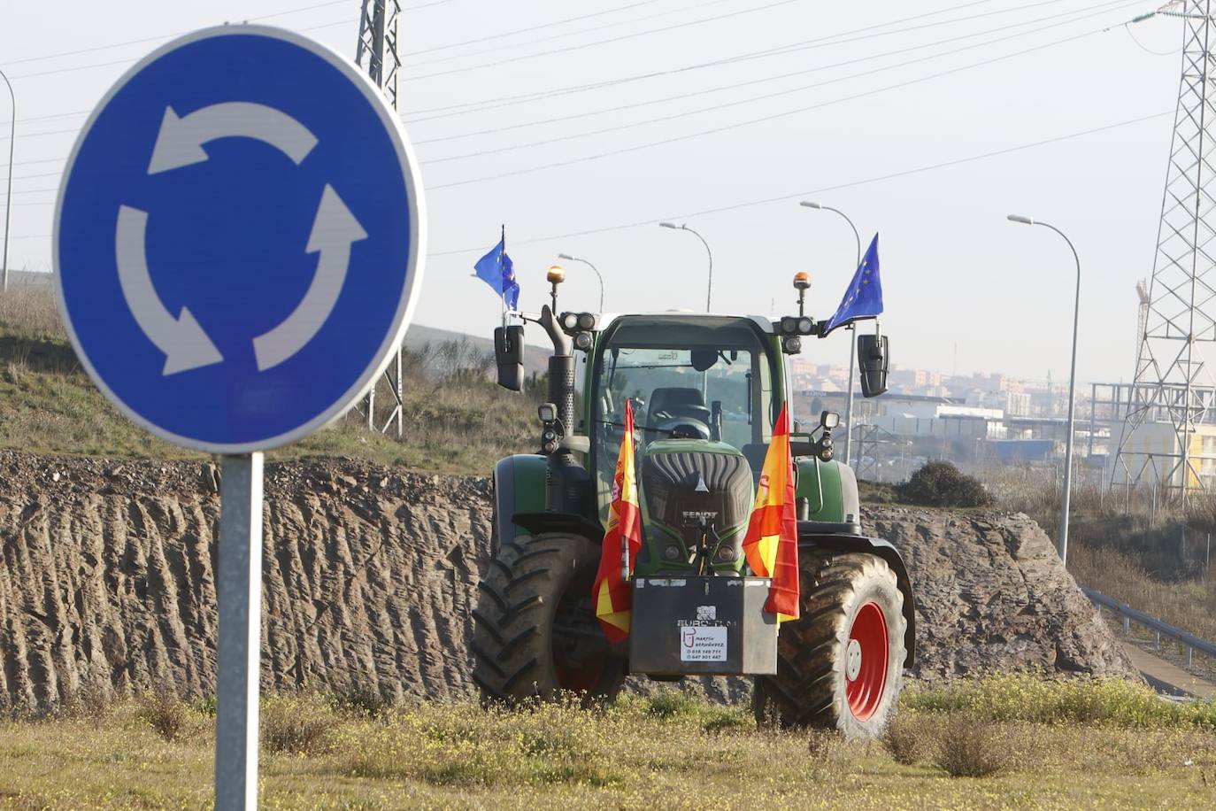 Las protestas de los agricultores y ganaderos por las calles de Salamanca, en imágenes