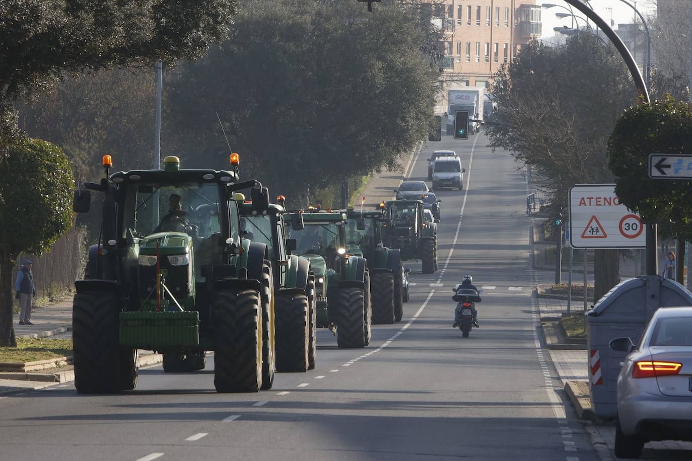 Las protestas de los agricultores y ganaderos por las calles de Salamanca, en imágenes