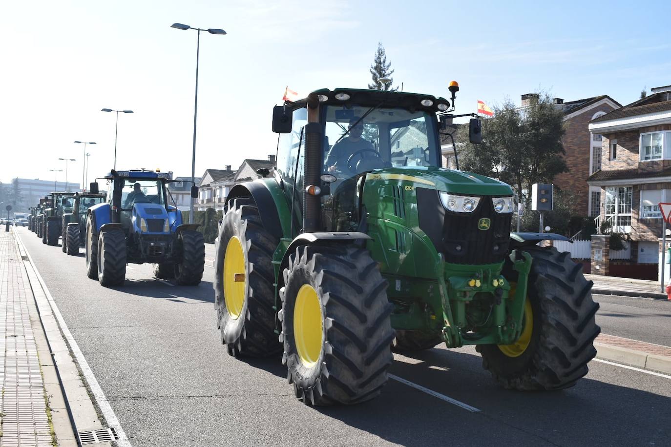 Las protestas de los agricultores y ganaderos por las calles de Salamanca, en imágenes