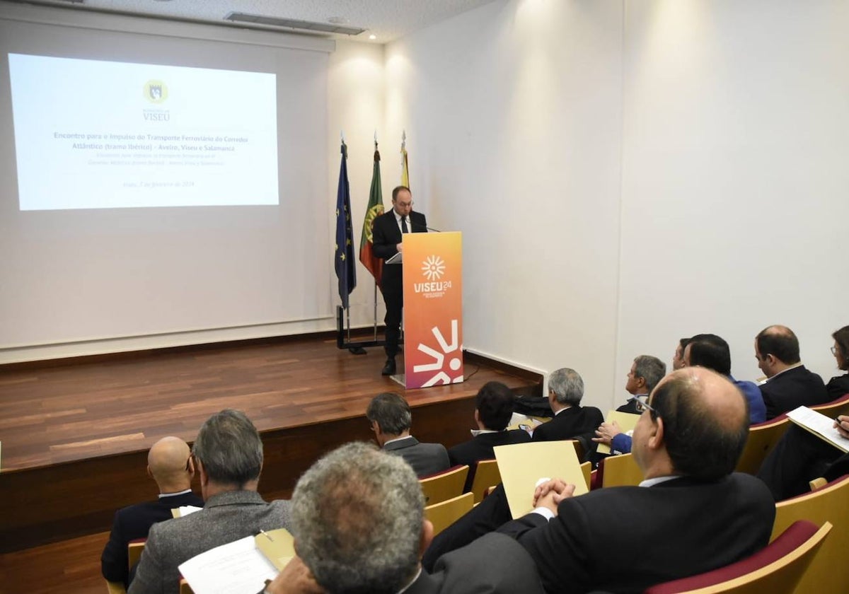 Intervención de Marcos Iglesias en el encuentro celebrado en Portugal.