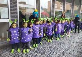 Los niños del colegio Miguel Hernández, vestidos de marcianos