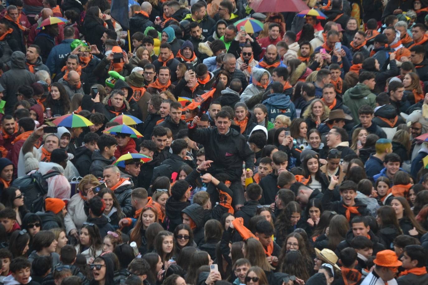 Miles de personas dan la bienvenida al Carnaval del Toro 2024