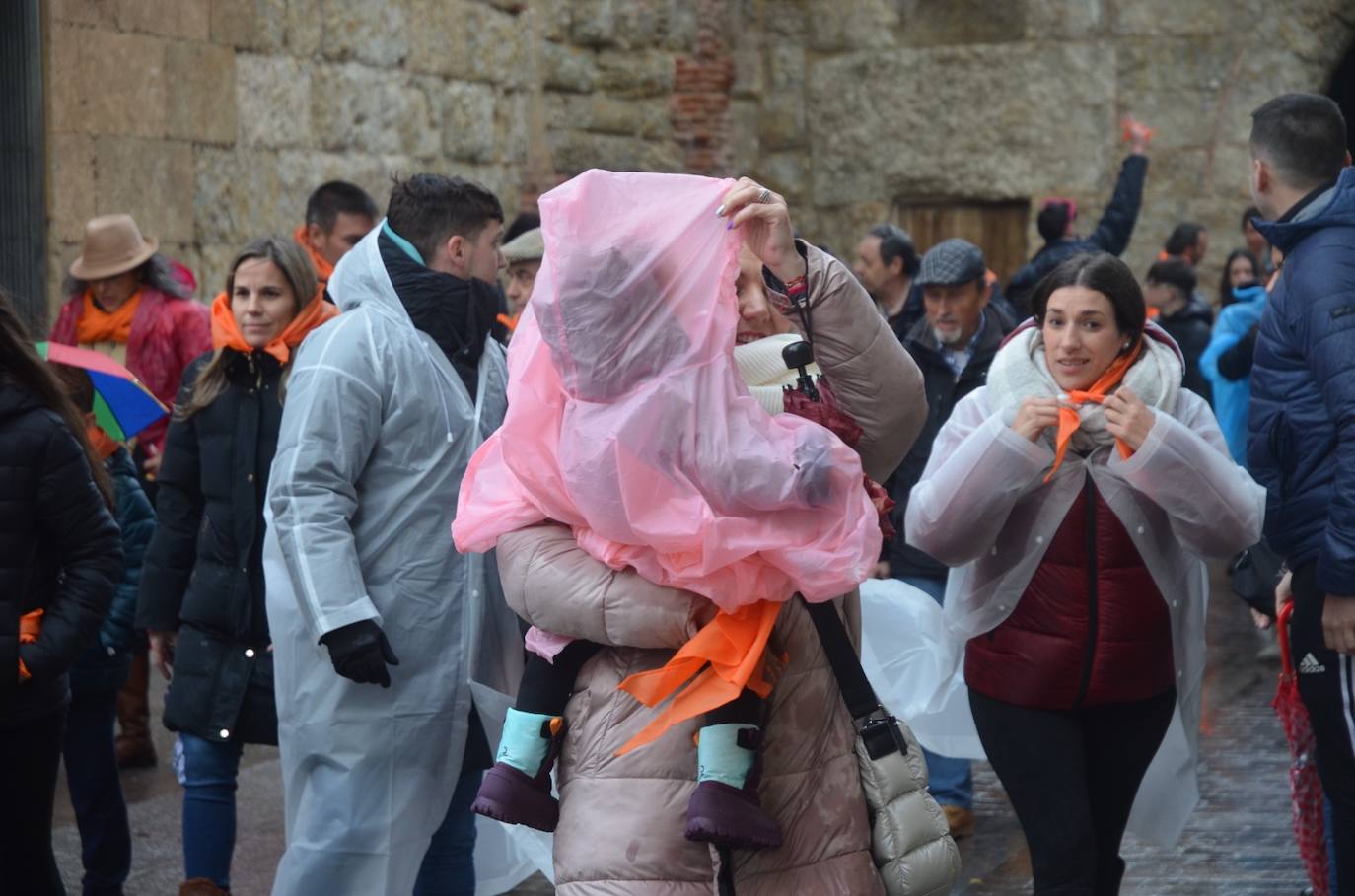 Miles de personas dan la bienvenida al Carnaval del Toro 2024