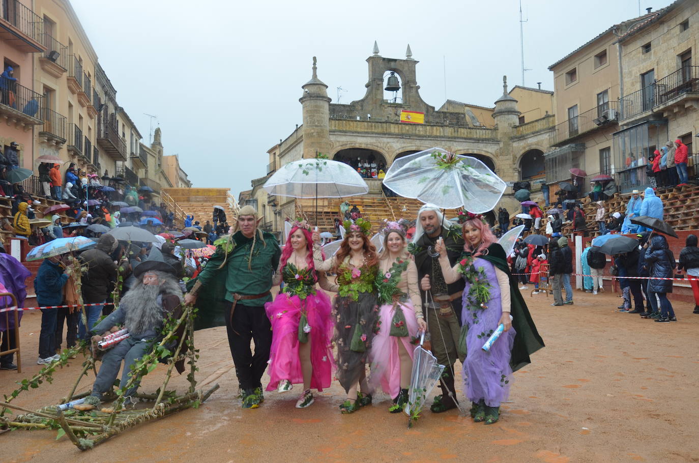 Disfraces y frenesí en el Sábado de Carnaval