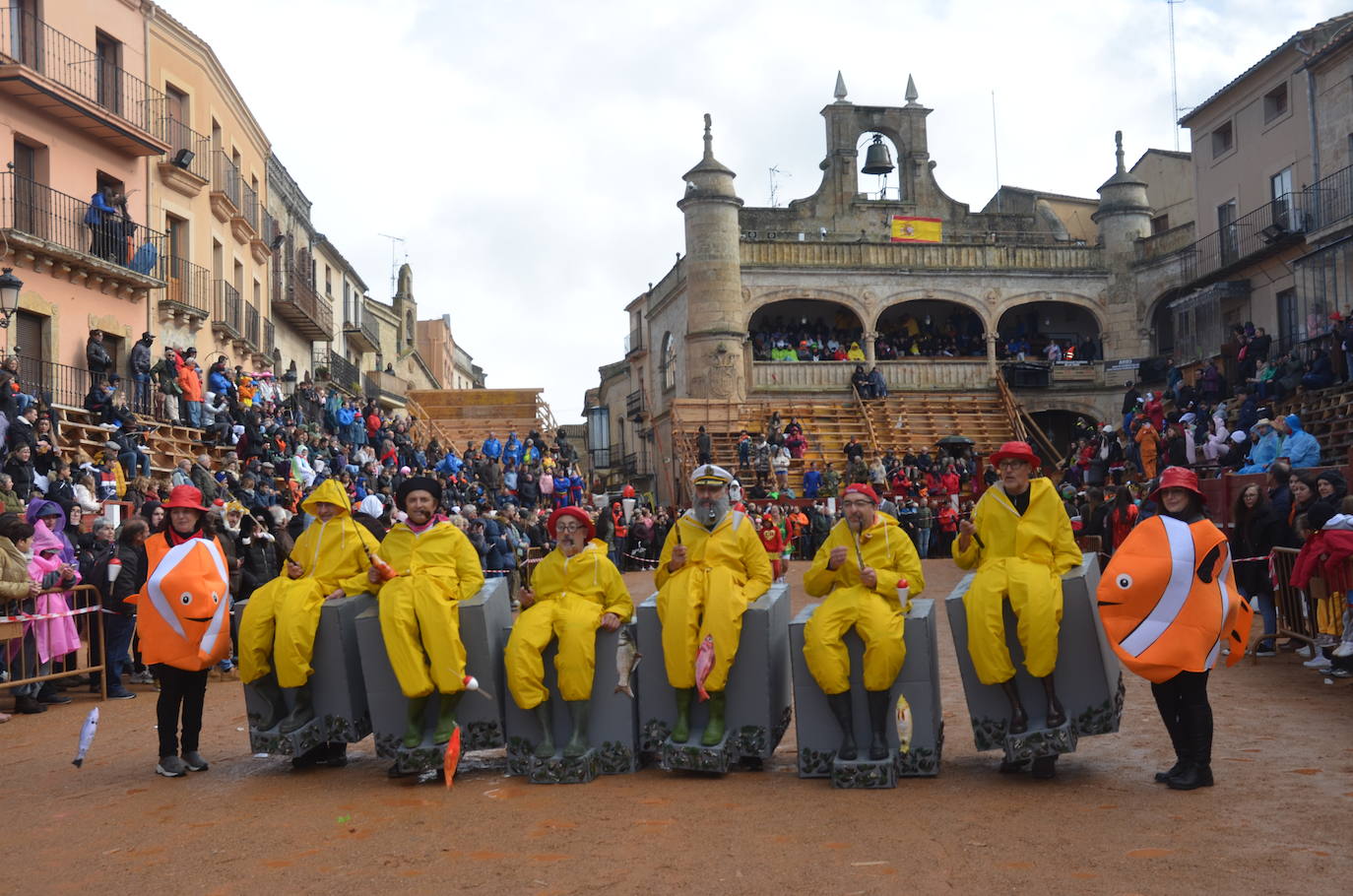 Disfraces y frenesí en el Sábado de Carnaval