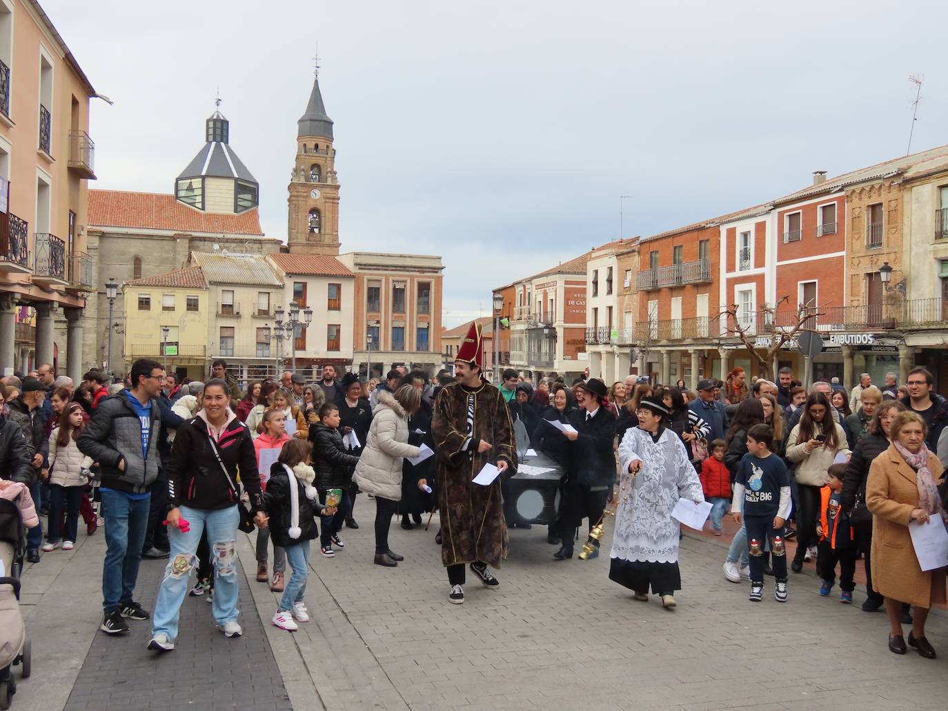 El entierro de la sardina pone el punto final a un divertido carnaval en Peñaranda