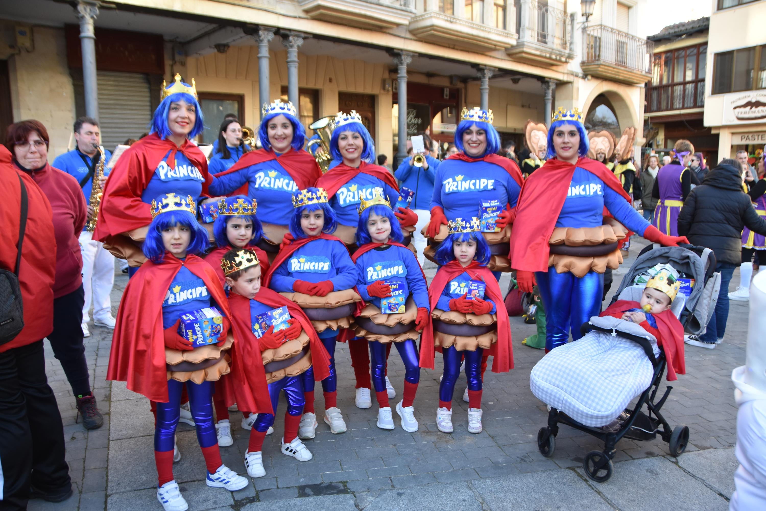 Alba desborda ingenio en Carnaval