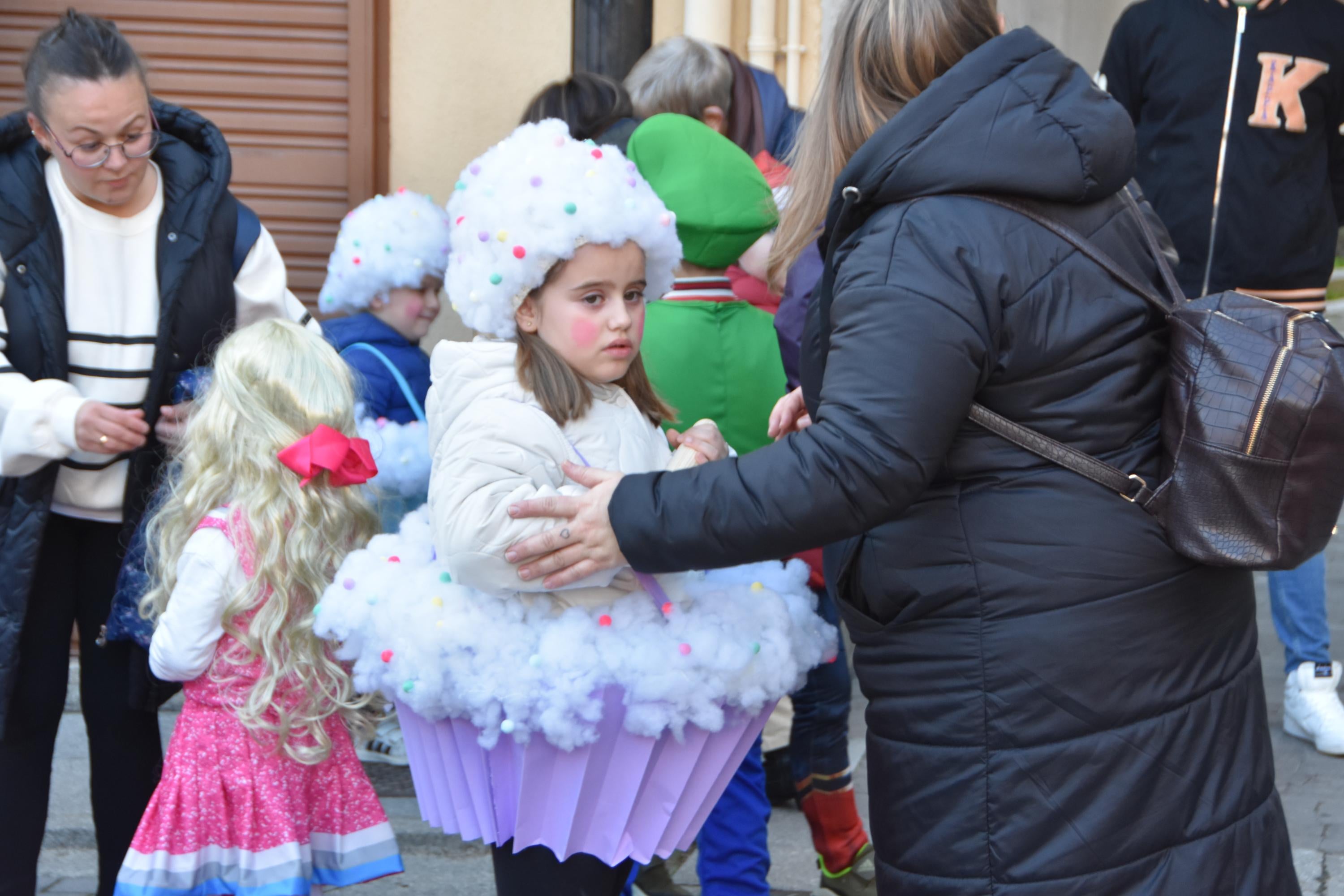 Alba desborda ingenio en Carnaval