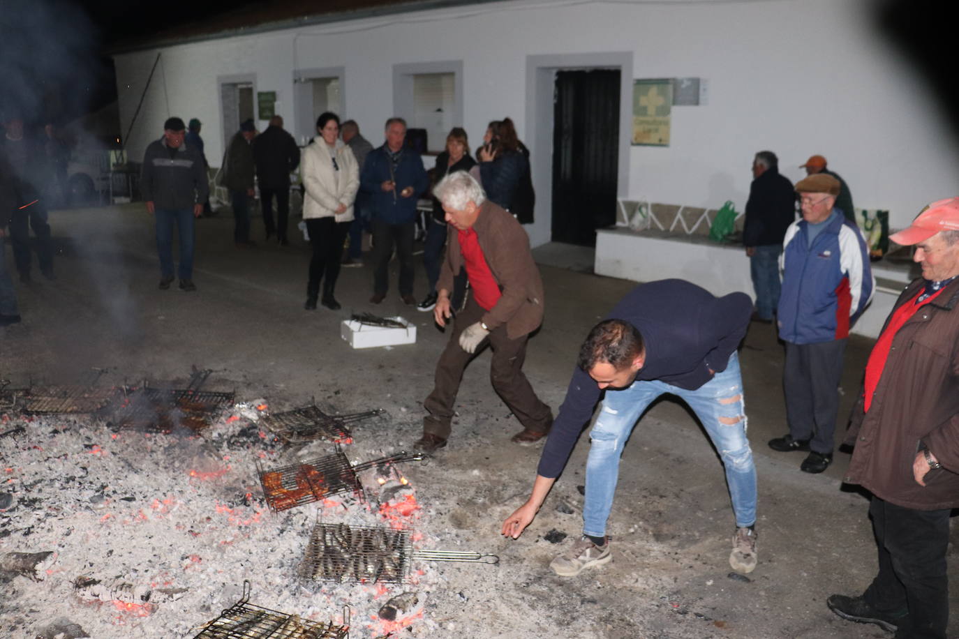 Sardinada para despedir los carnavales en Lagunilla