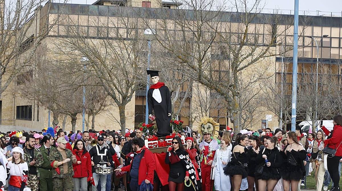 Este es el ambiente fiestero y de charanga del CODEX 2024