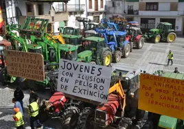 Las originales pancartas de la protesta agraria de Lumbrales