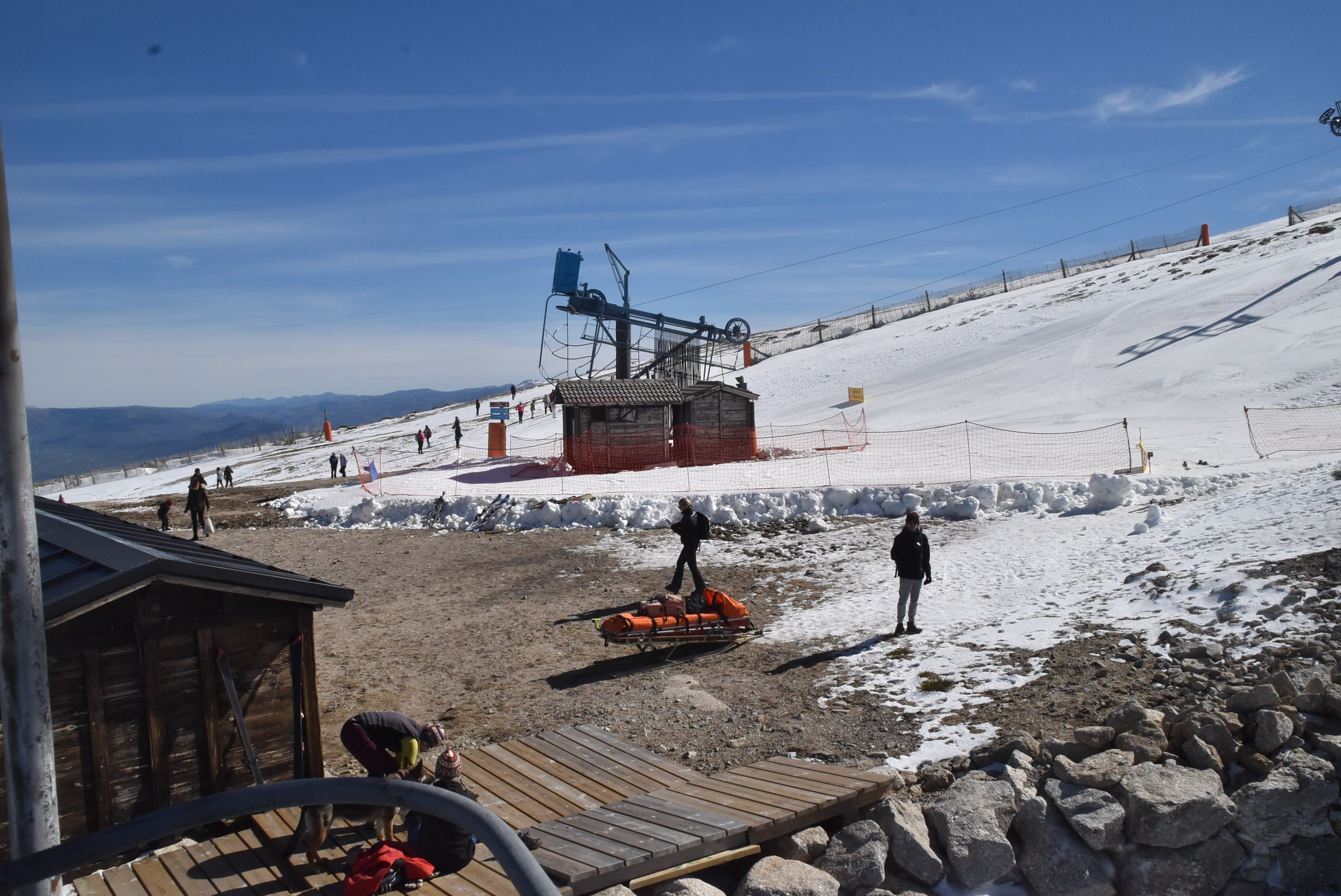 La Covatilla aprovecha el tirón turístico del telesilla y abre una pista para el esquí en la cota alta