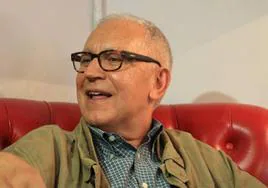 El escritor y periodista Fernando Delgado.