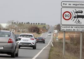 Aviso del radar de tramo entre Doñinos y Golpejas.