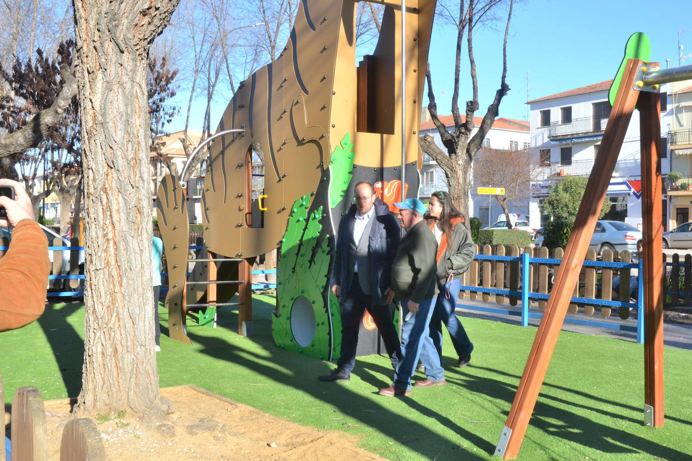 Renovación de las zonas de juegos en la Avenida de Salamanca de Ciudad Rodrigo