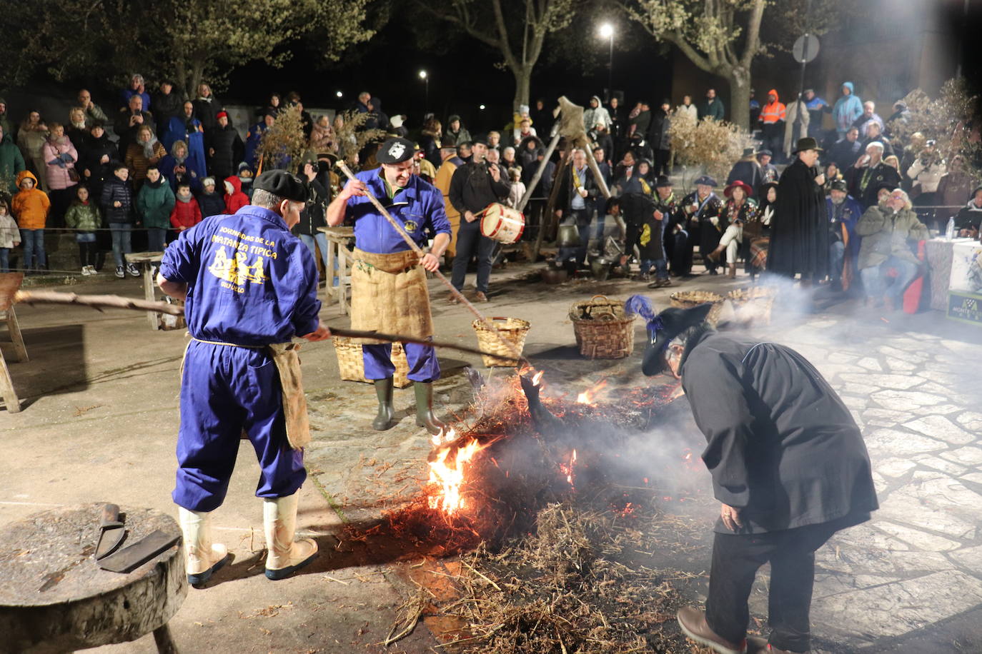 Guijuelo disfruta de su matanza nocturna