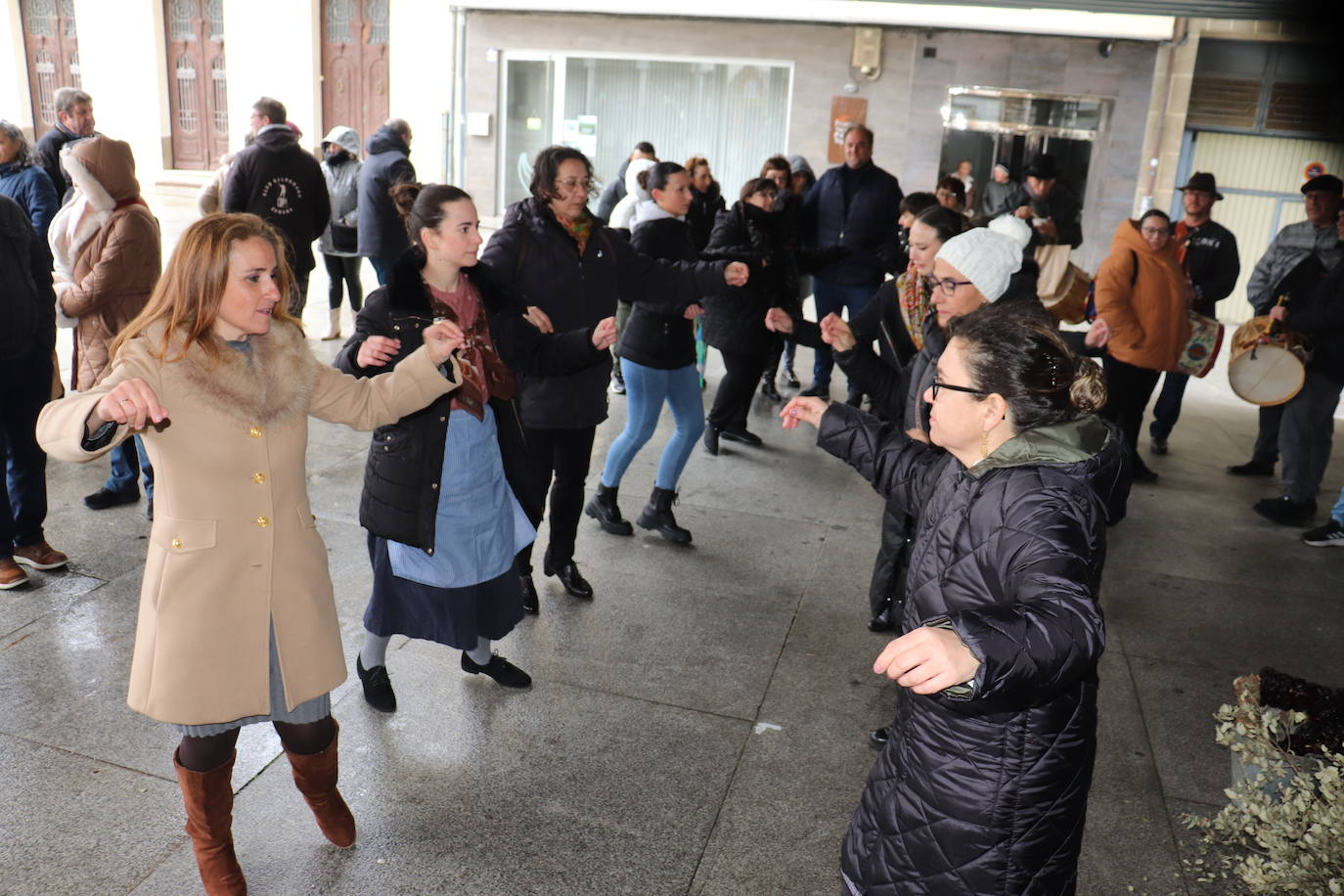 &quot;Cochino matado, invierno solucionado&quot;, Guijuelo despide su matanza típica 2024