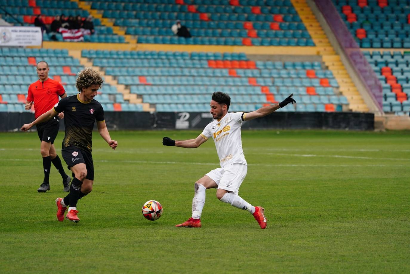 Las mejores imágenes de la victoria del Salamanca UDS frente al Atlético Bembibre