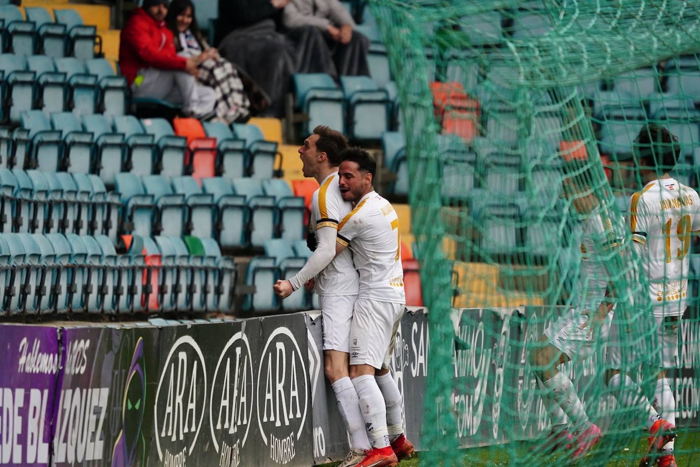 Las mejores imágenes de la victoria del Salamanca UDS frente al Atlético Bembibre