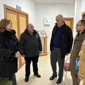 Susana Sánchez, M. Ángel Montoiro, Pedro Astudillo, Jorge Yagüe y José María Monsalvo reunidos en el Ayuntamiento de Villaflores.