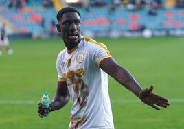 El jugador senegalés Mansour Seck, durante un partido con el Salamanca.