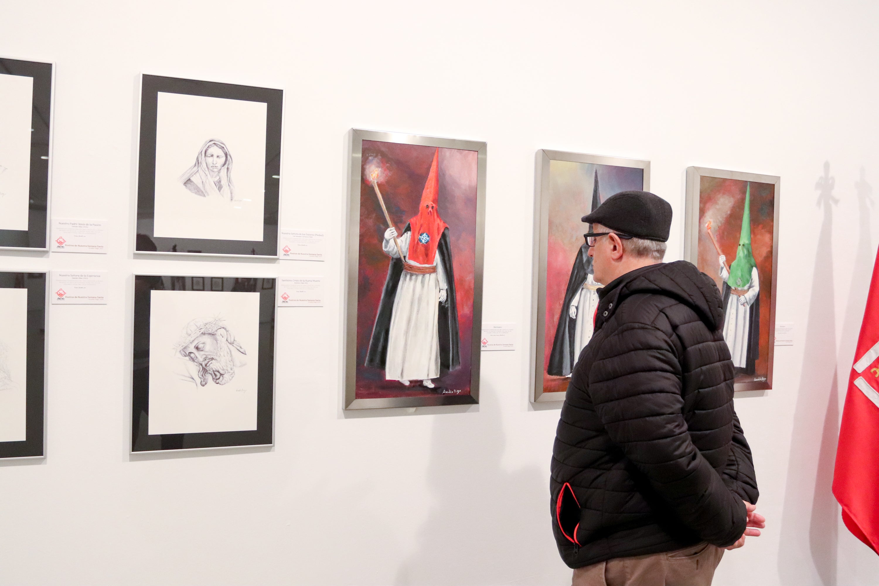 La Pasión salmantina reluce en el Palacio de Congresos con una muestra de Amable Diego