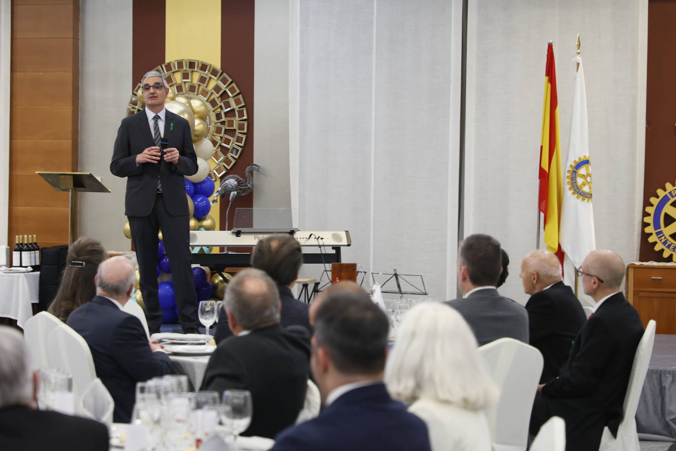 Media etiqueta y dosis de solidaridad para luchar contra el cáncer