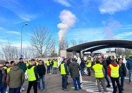 La protesta de los agricultores en Babilafuente, en imágenes