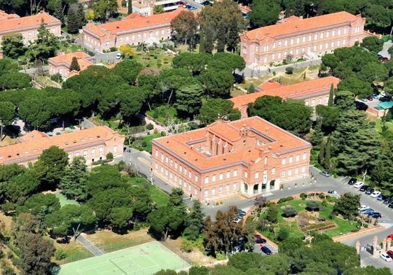 Vista aérea del Hospital Fundación Instituto San José, donde se produjeron los hechos.