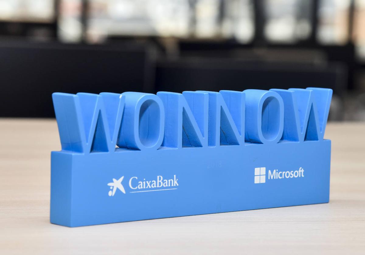 CaixaBank y Microsoft convocan los Premios WONNOW para reconocer la excelencia femenina en grados STEM