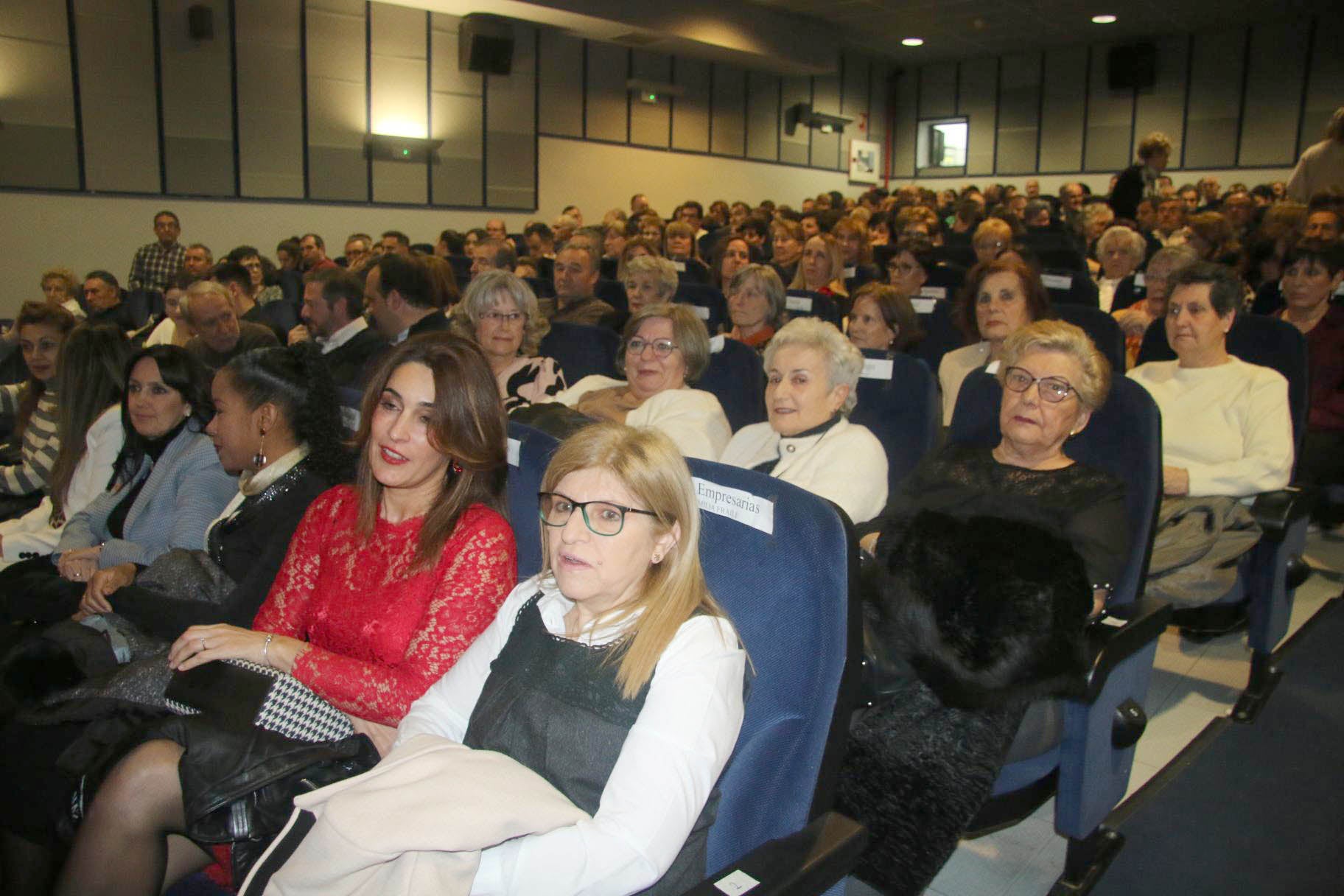 Merecido homenaje a las mujeres de Santa Marta