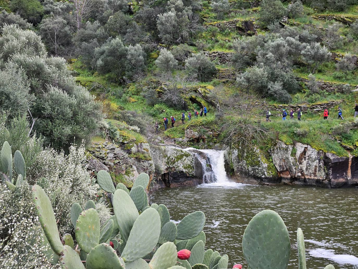 La lluvia respeta los rincones más bellos de la XXVIII Marcha Arribes del Duero