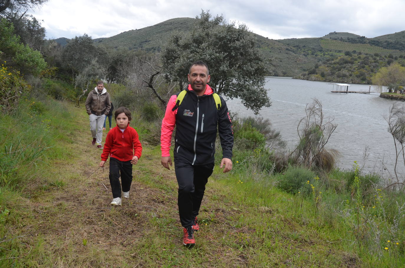 La lluvia respeta los rincones más bellos de la XXVIII Marcha Arribes del Duero