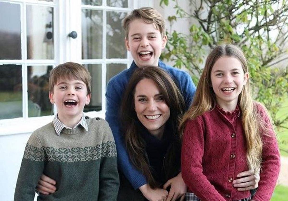 Kate Middleton reaparece tras su operación y zanja todos los rumores