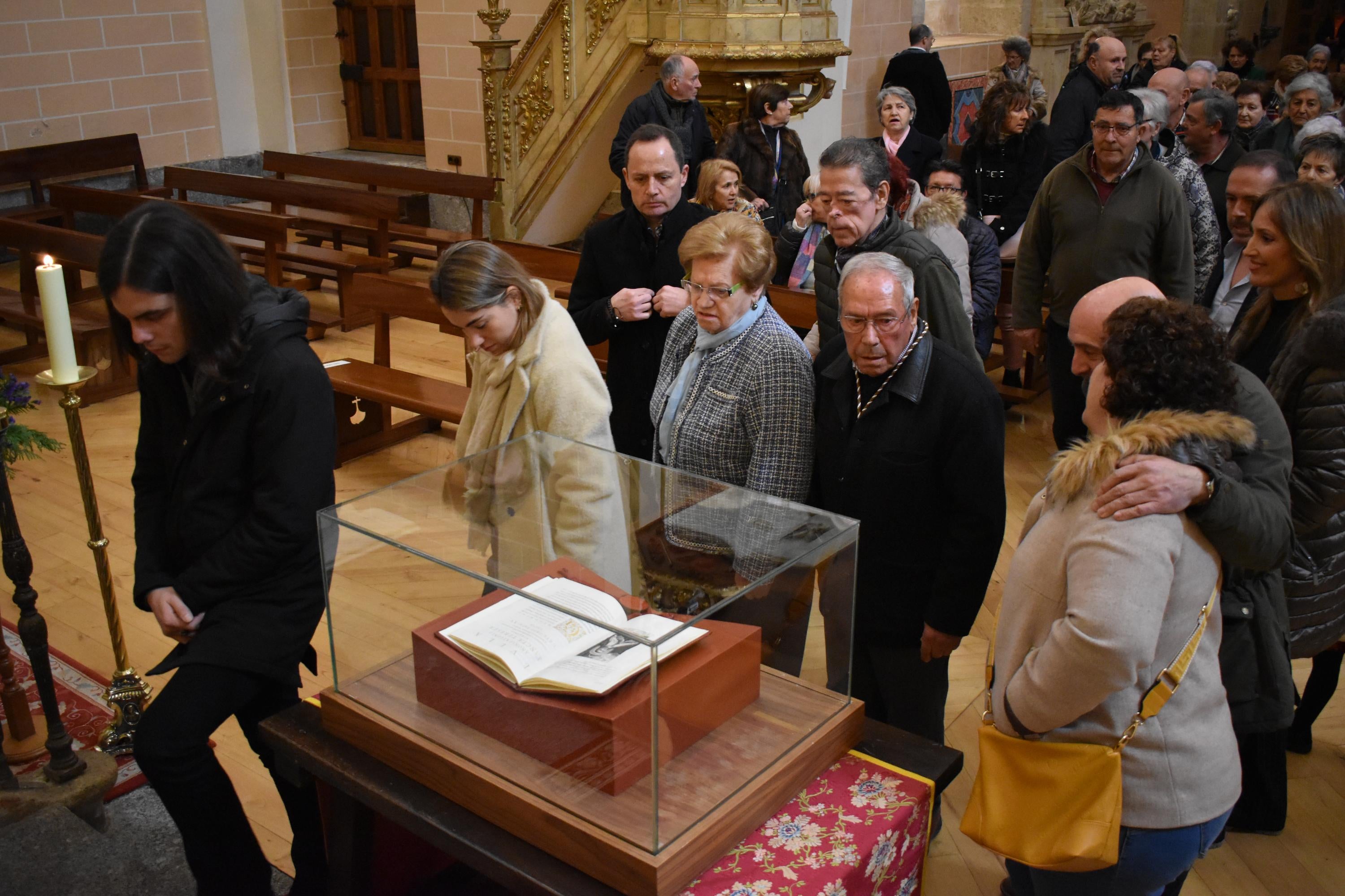 Alba celebra el 402 aniversario de la Canonización de Santa Teresa con el nombramiento de la Familia Teresiana del Año