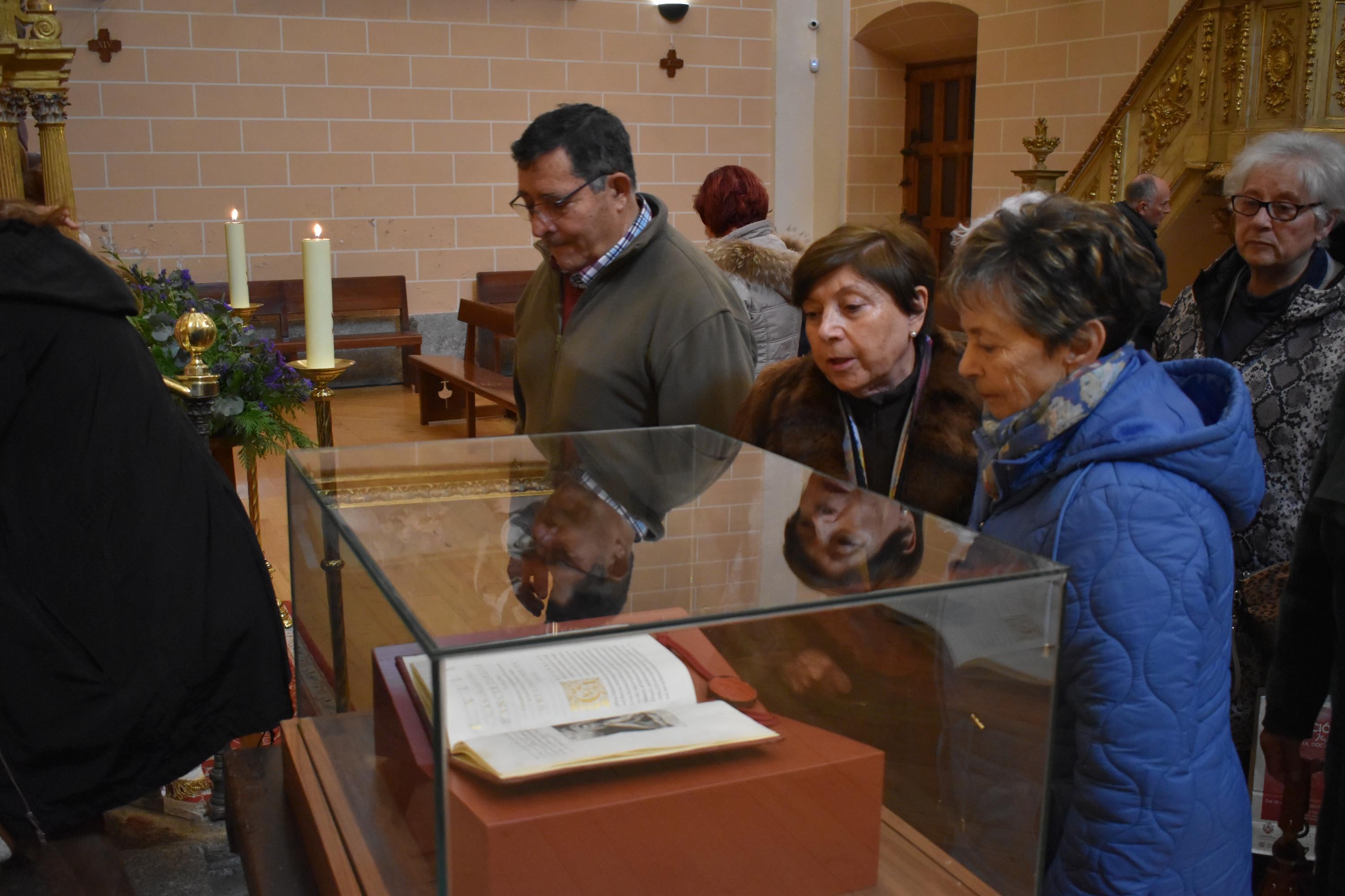 Alba celebra el 402 aniversario de la Canonización de Santa Teresa con el nombramiento de la Familia Teresiana del Año