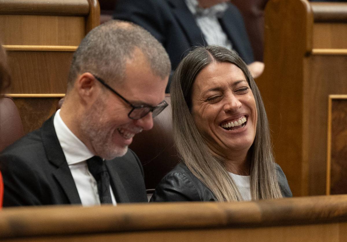 El diputado de Junts Josep Maria Cruset y la portavoz de Junts en el Congreso