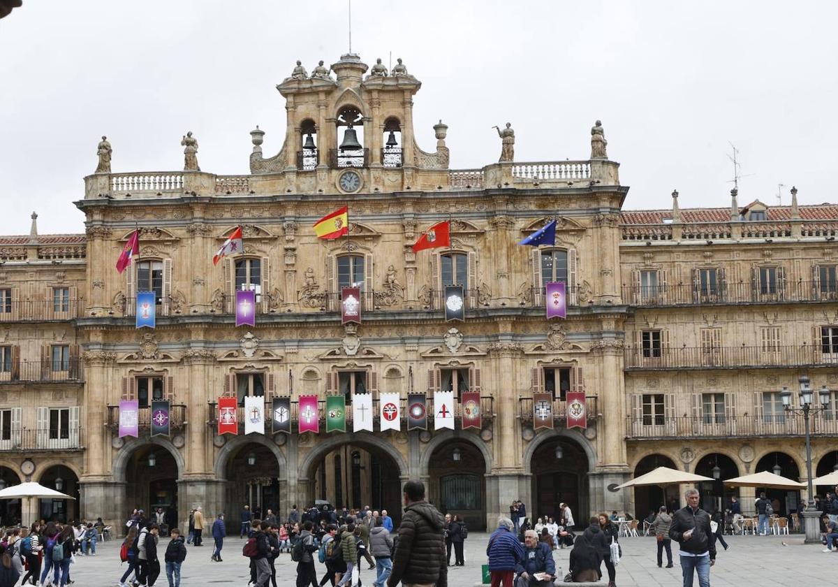 Imagen de los reposteros en la Plaza Mayor.