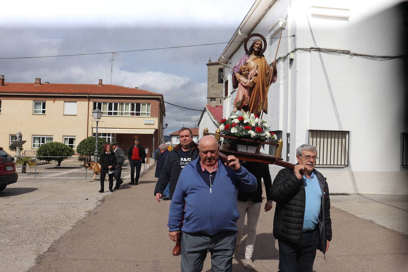 Ledrada celebra la festividad de San José, patrón de su residencia